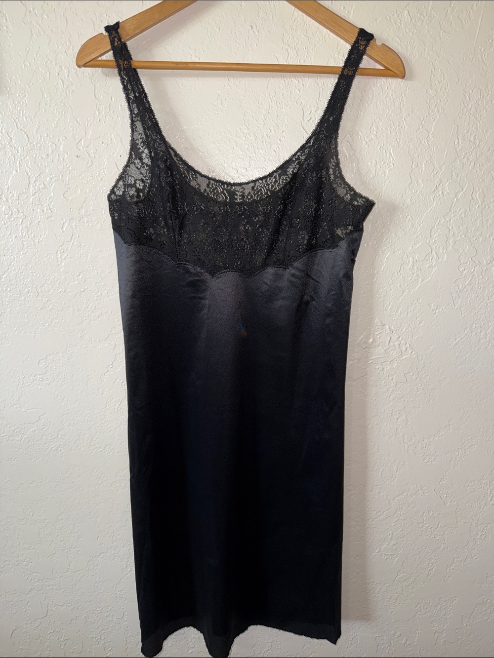Vintage Early 70s Gossard Artemis Black Lace Slip Dress 34 Average Antron